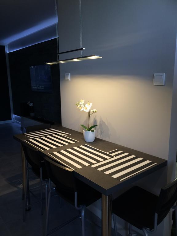 Apartament Na Ogrodach Poznan Luaran gambar